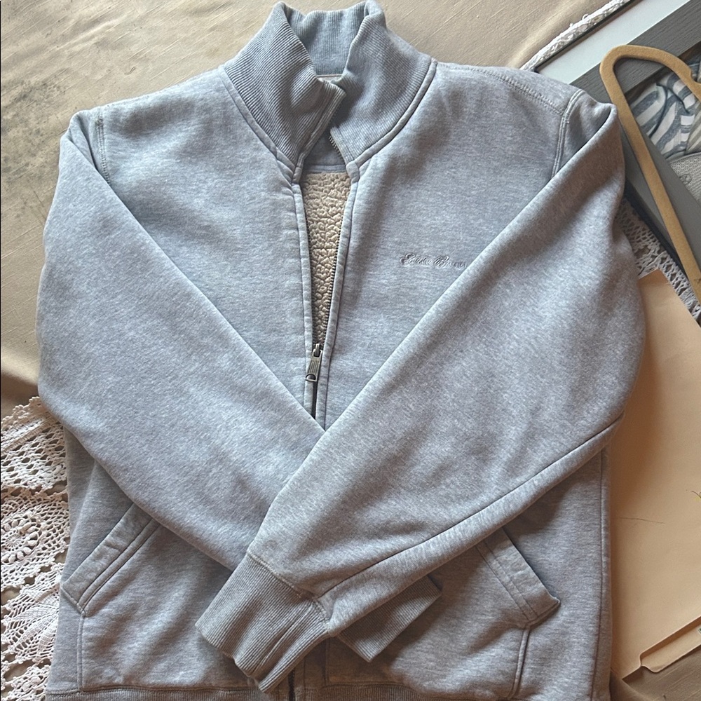 Eddie Bauer gray full zip heavy sweatshirt with fleece lining 🩶